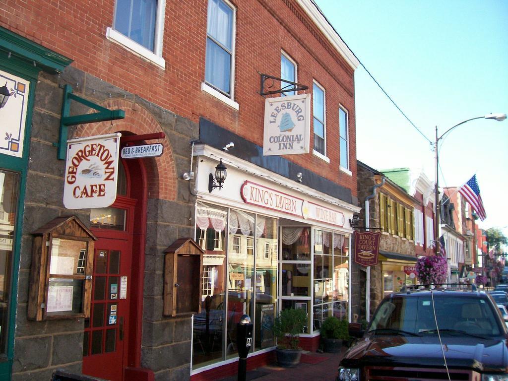 Colonial Leesburg
